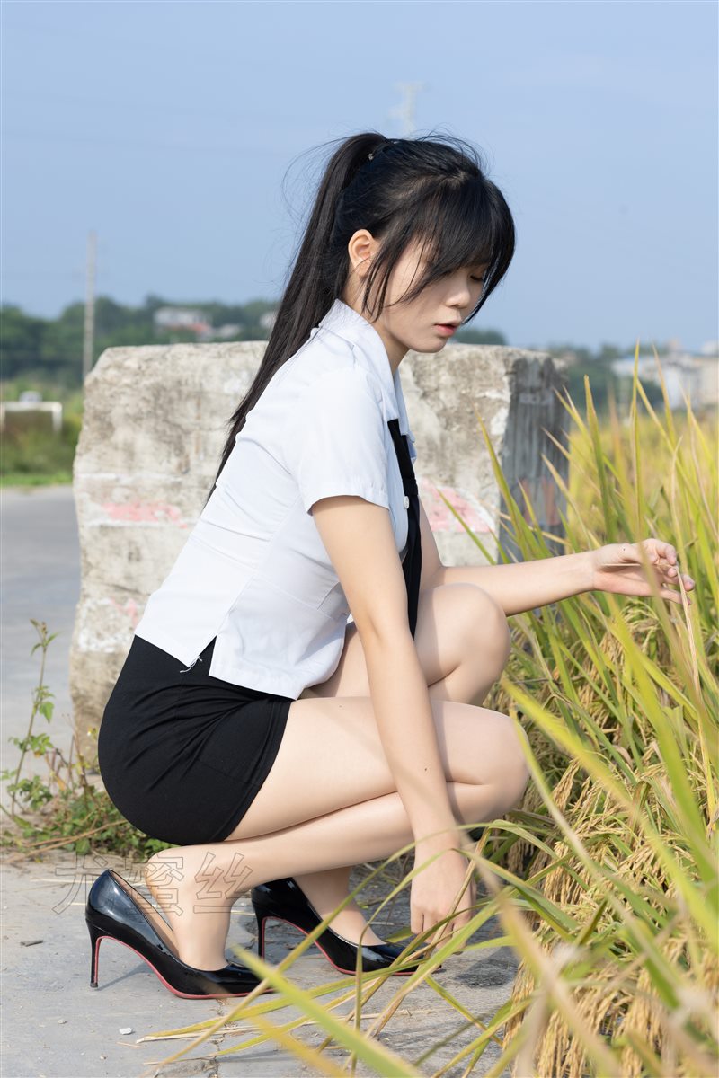 [尤蜜丝]穿搭写真 NO.124[72P+1V／899MB]-呦糖社C+