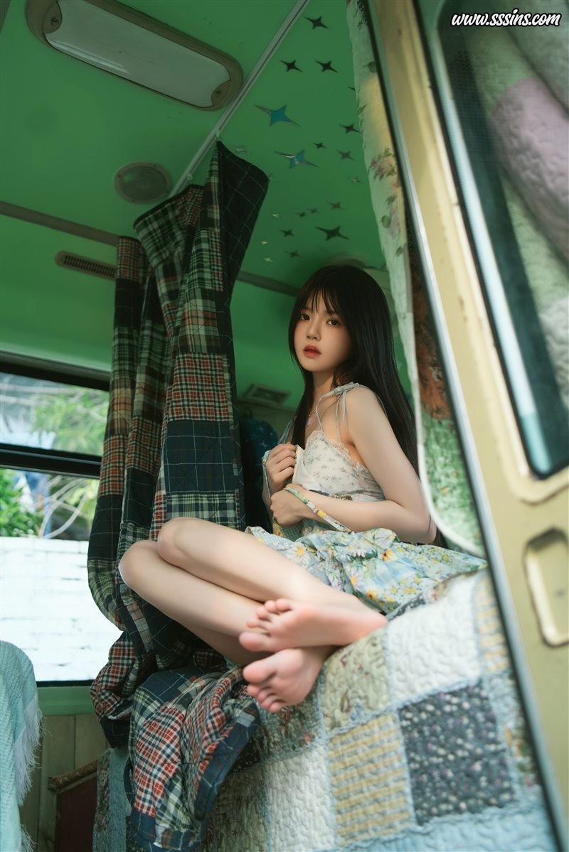 桜桃喵 – 葵 [55P／964.3MB]