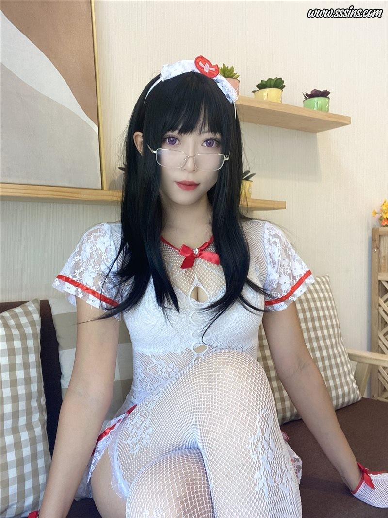 Money冷冷 – 白网护士套 [48P + 2V／2.17GB]