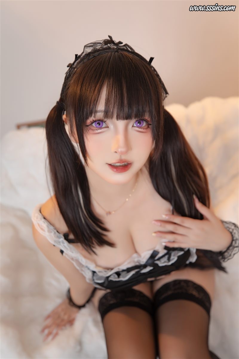 神楽坂真冬 – 金色高跟 [75P + 2V／322.3MB]