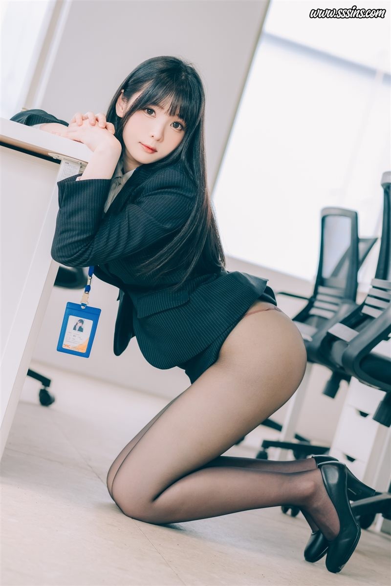 霜月shimo – 霜月的秘密辦公室 Shimo’ Secret Office [125P／152.5MB]