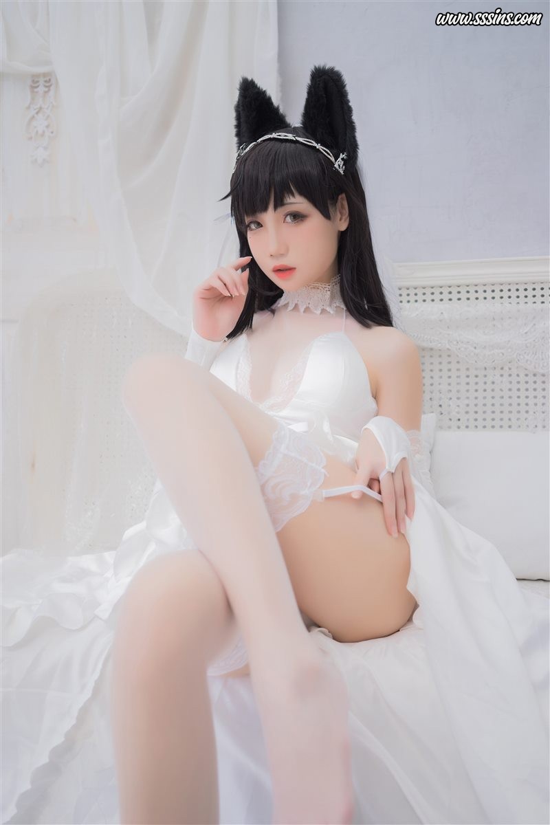 焖焖碳 – 爱宕花嫁 [20P／211.2MB]