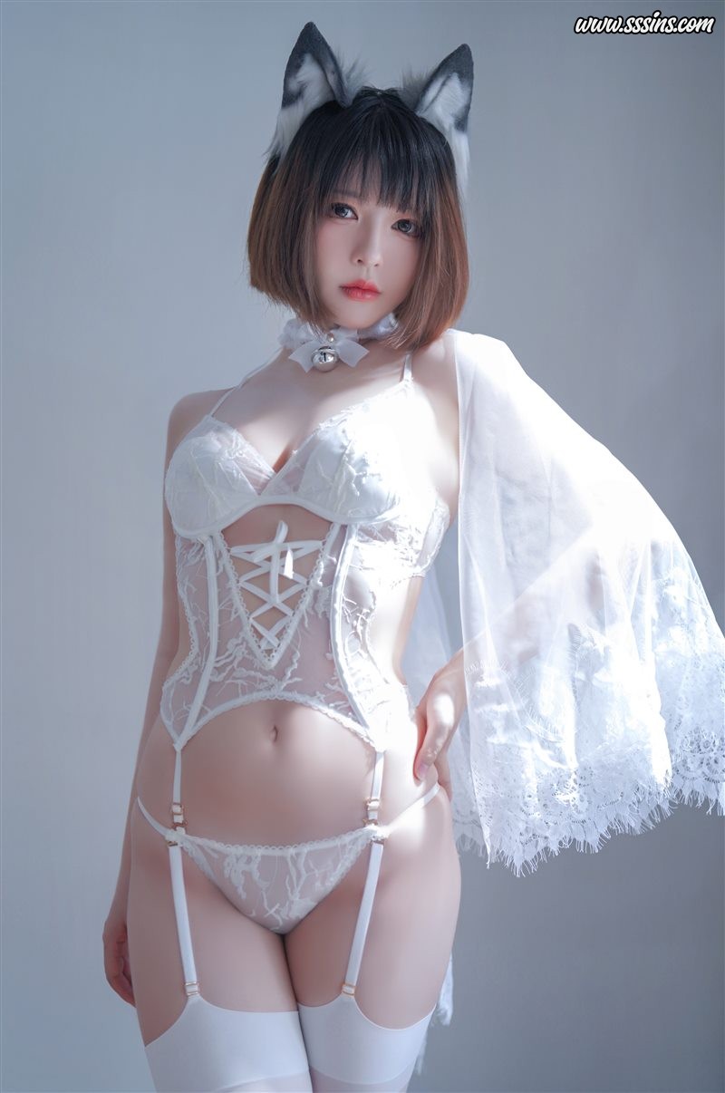 半半子 – 純白花嫁 [22P + 2V／173.9MB]