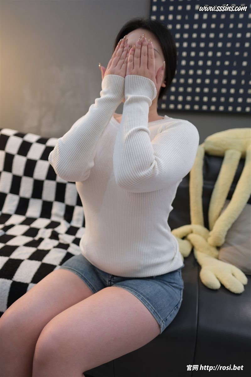 [ROSI写真]2025.10.18 NO.5066[168+1P／497MB]-呦糖社C+