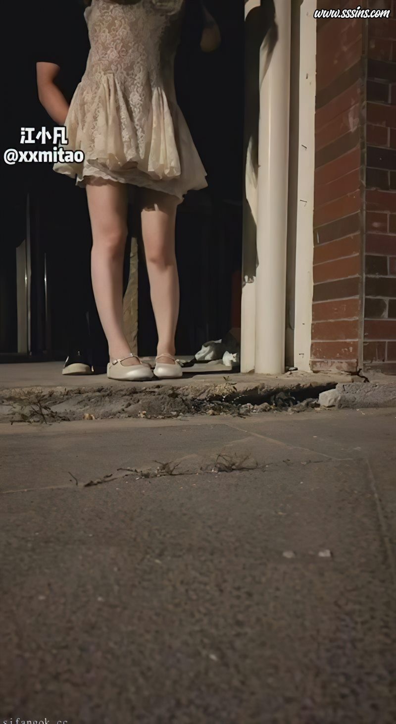 图片[4]-江小凡 - 深夜大胆户外露出 薄纱下巨乳若隐若现 随机搭讪路人 [7P + 2V／1.35GB] - 呦糖社C+-呦糖社C+