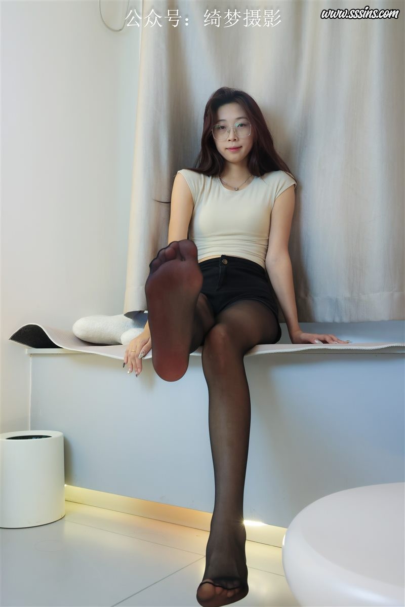 图片[2]-绮梦摄影 2024.09.03 NO.015 秋月 珍藏无修无水印版[1320P+1V／25.0GB]Ep.001 - 呦糖社C+-呦糖社C+