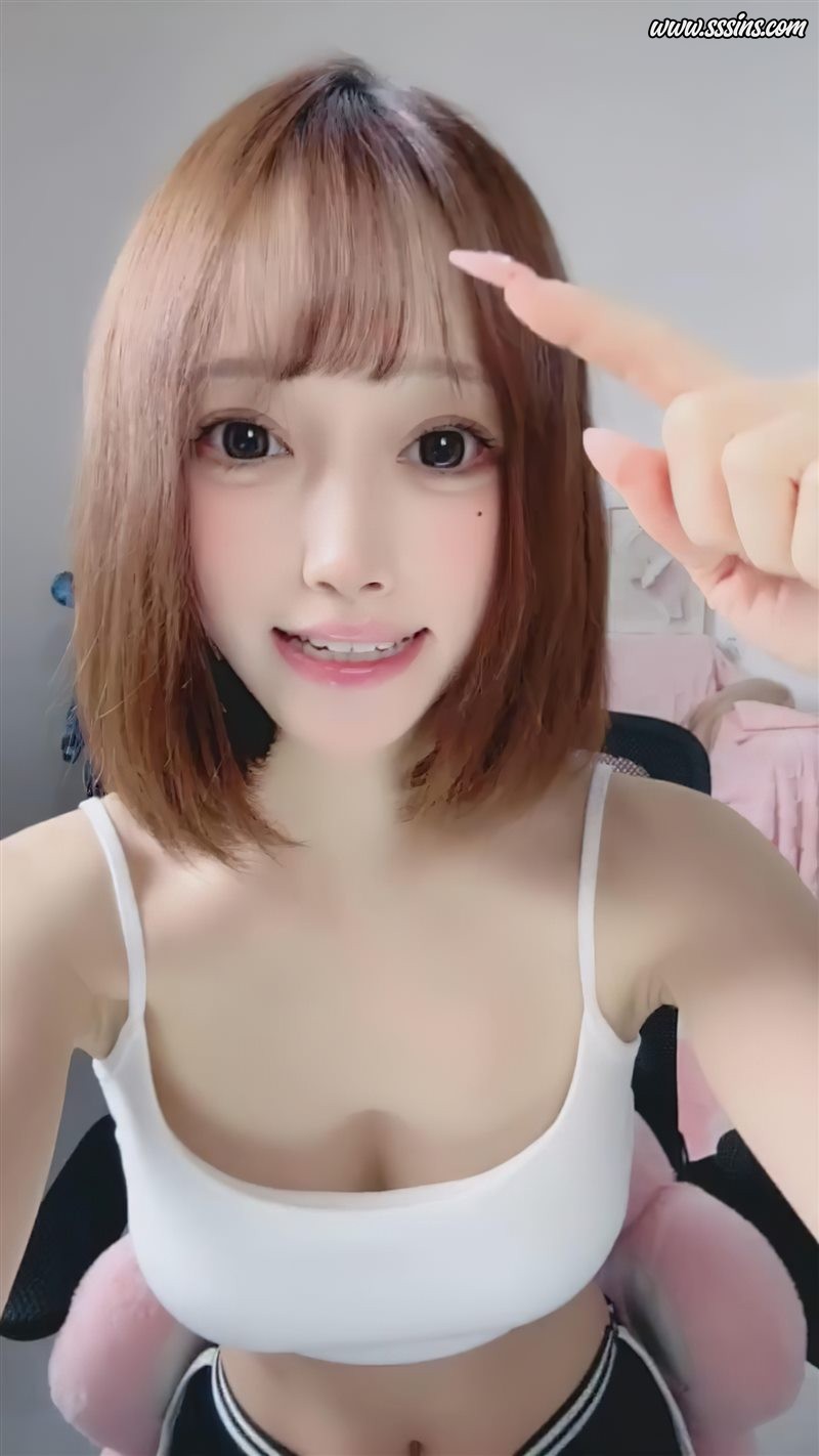 小兔 - 成都06女大 无可挑剔的美 [6P + 3V／6.25GB] - 呦糖社C+-呦糖社C+