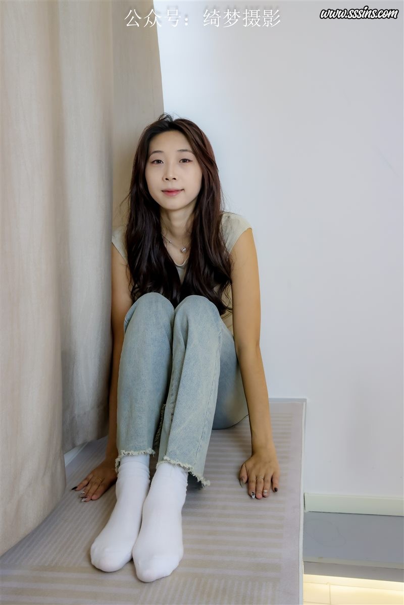 绮梦摄影 2024.09.18 NO.026 秋月 珍藏无修无水印版[660P+2V／17.2GB]-呦糖社C+