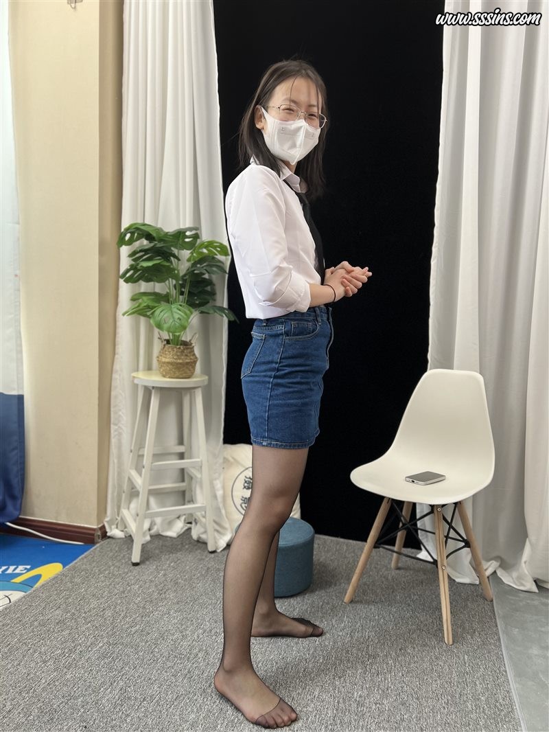 三禾摄影 NO.048 牛仔裙 黑丝 高跟[232P+1V／2.74GB]-呦糖社C+