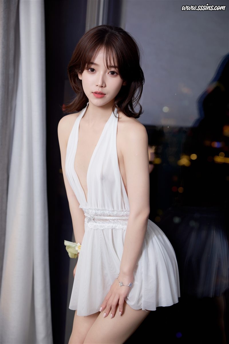 汁汁 - R18 秀人网模特 她的白色短裙 [81P／448.1MB]-呦糖社C+