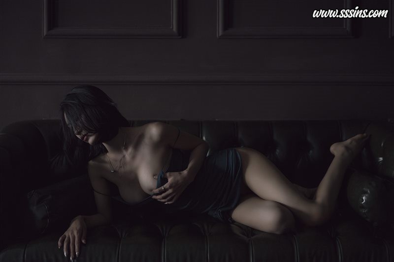 图片[4]-lingyu69 - R18 秀人网模特 欲望沙发 [80P + 1V／3.64GB] - 呦糖社C+-呦糖社C+